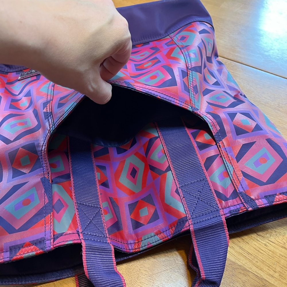 Hadaki Nylon French Market Tote NWOT - Picture 8 of 12